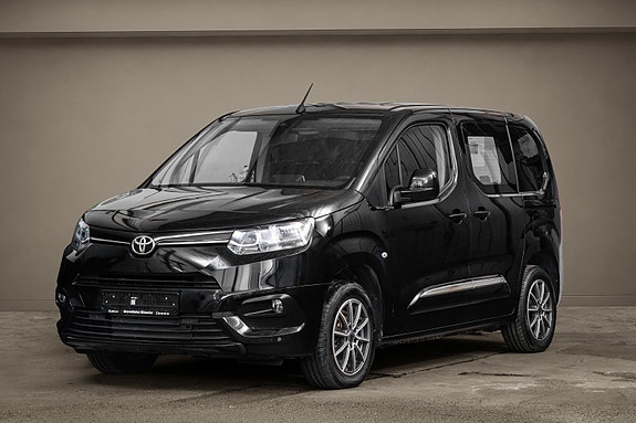 Toyota Proace City 3 of 5