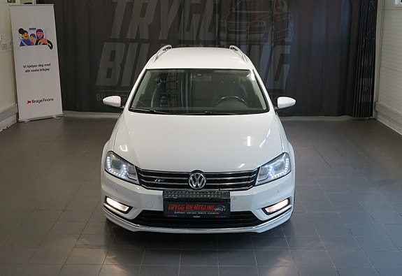 Volkswagen Passat 13 of 30