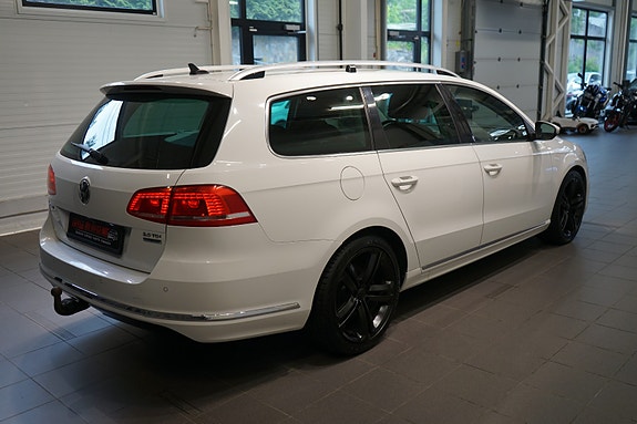 Volkswagen Passat 8 of 30