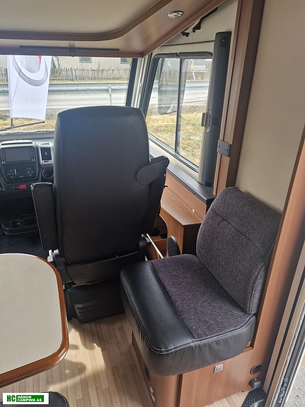 LMC Explorer I 695 Comfort 24 of 24