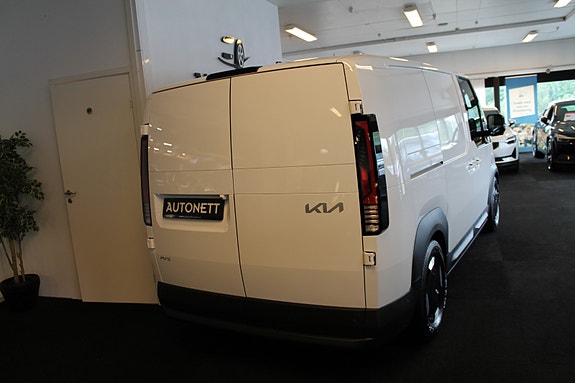 Kia PV5 5 of 23