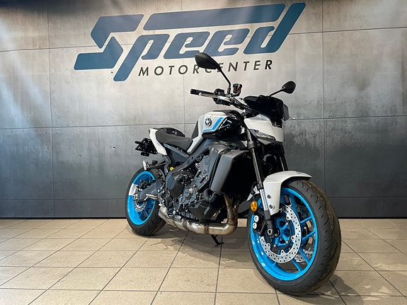 Yamaha MT-09 3 of 30