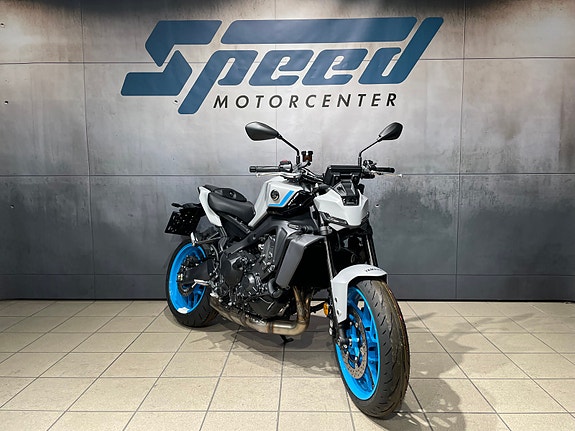 Yamaha MT-09 4 of 30