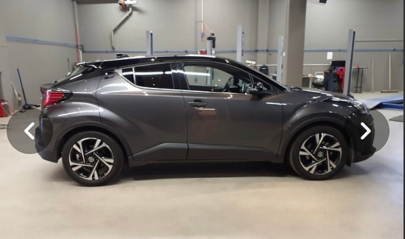 Toyota C-HR 26 of 30