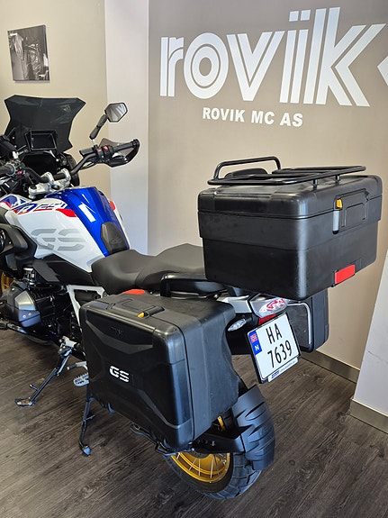 BMW R 1250 GS 3 of 4