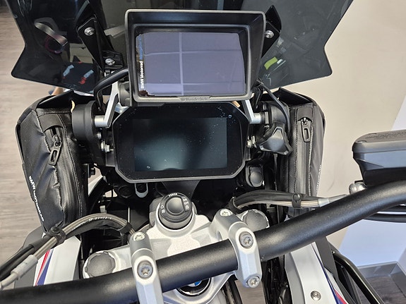 BMW R 1250 GS 4 of 4