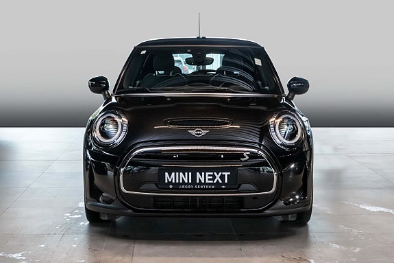 MINI Cooper SE 4 of 5