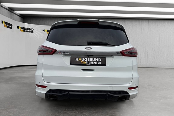 Ford S-MAX 8 of 15