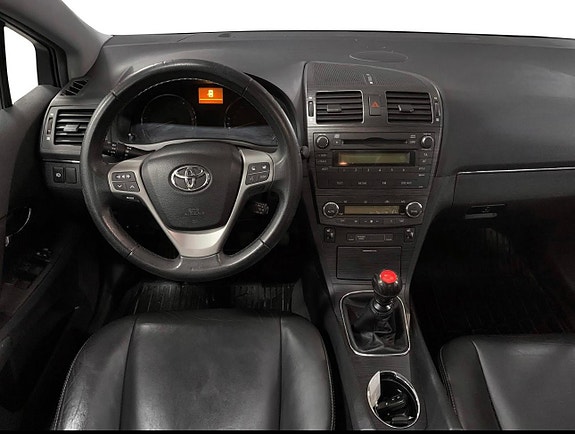 Toyota Avensis 7 of 11