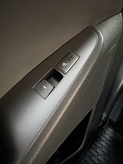 Hyundai IONIQ 27 of 30