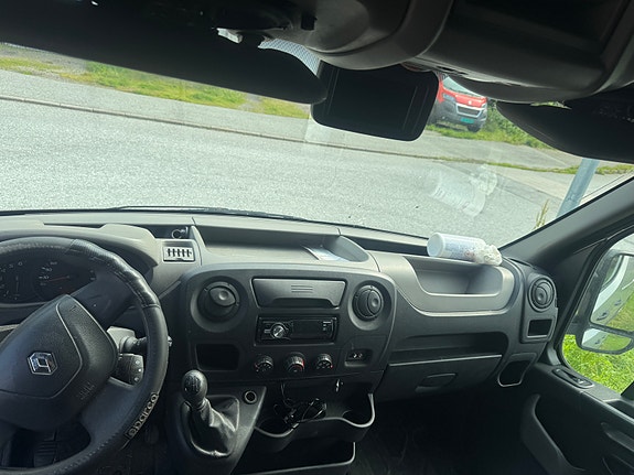 Renault Master T35 9 of 13