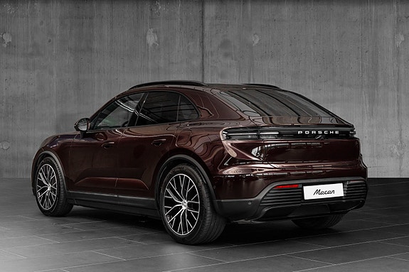 Porsche Macan 3 of 5