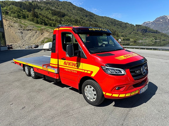 Mercedes-Benz Sprinter 6 of 13