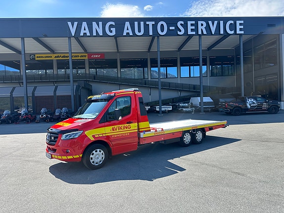 Mercedes-Benz Sprinter 3 of 13