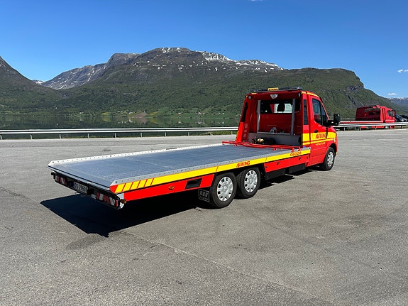 Mercedes-Benz Sprinter 11 of 13