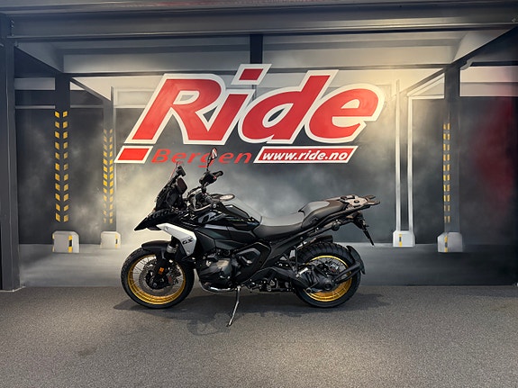 BMW R 1300 GS INKLUDERT SIDEVESKER OG TOPPBOKS! 9 of 9