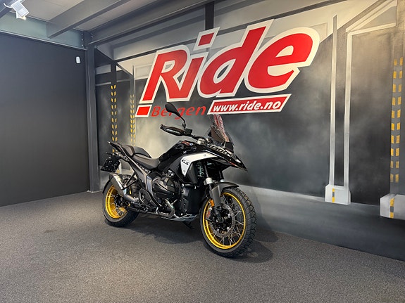 BMW R 1300 GS INKLUDERT SIDEVESKER OG TOPPBOKS! 2 of 9