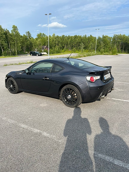 Toyota GT86 3 of 5