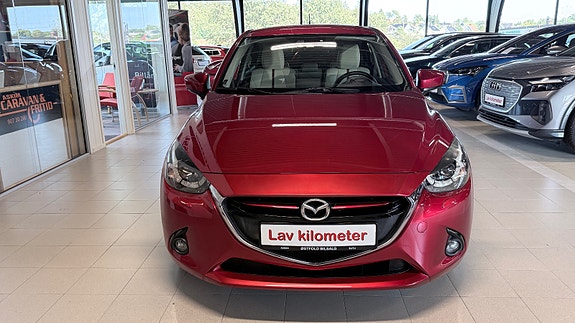 Mazda 2 2 of 5