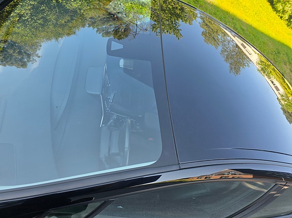 Toyota Prius Plug-in Hybrid 11 of 30