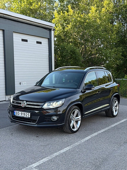 Volkswagen Tiguan 4 of 5