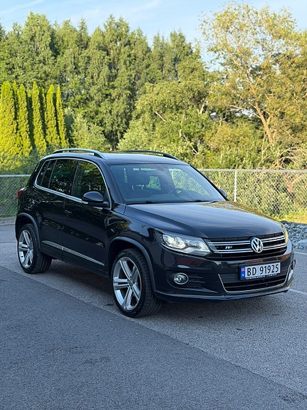 Volkswagen Tiguan 3 of 5