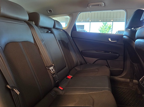 Kia Optima 12 of 27