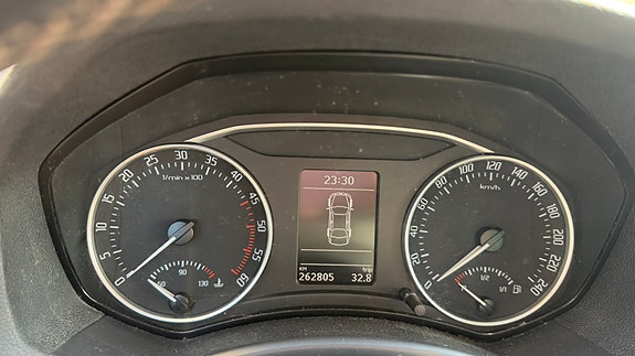 Skoda Octavia 4 of 5