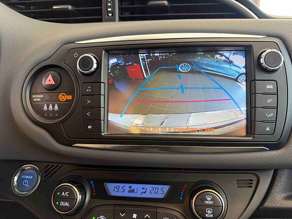 Toyota Yaris 15 of 25