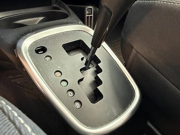 Toyota Yaris 20 of 25