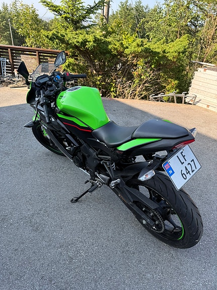 Kawasaki Ninja 125 4 of 7