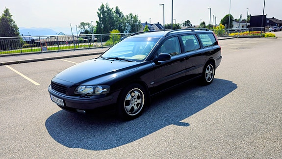 Volvo V70 15 of 30