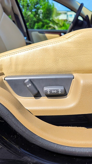 Volvo V70 27 of 30