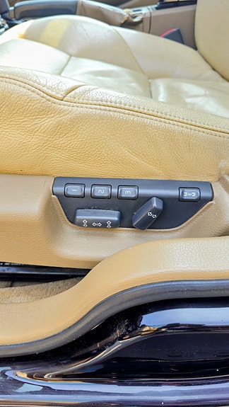 Volvo V70 21 of 30