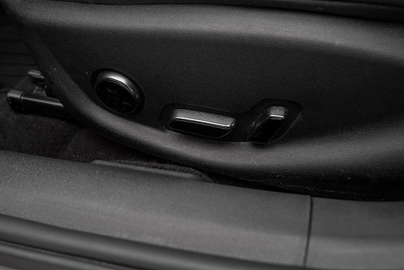 BYD Seal 12 of 28