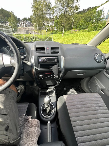 Suzuki SX4 3 of 30