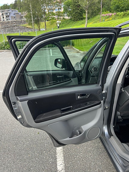 Suzuki SX4 9 of 30