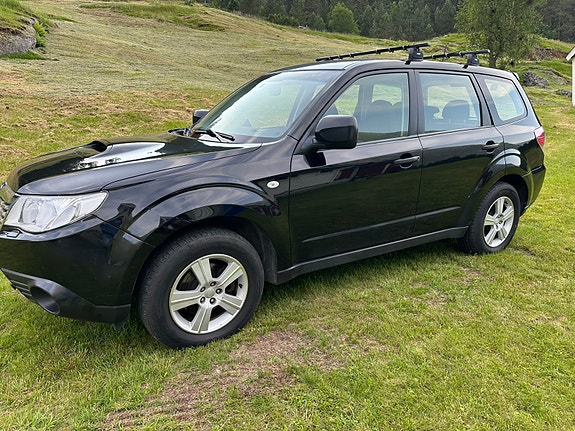 Subaru Forester 3 of 5