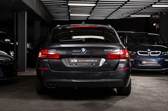 BMW 520d 4 of 5