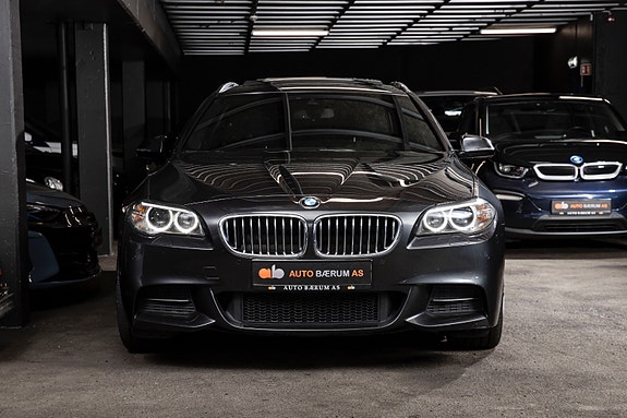 BMW 520d 3 of 5