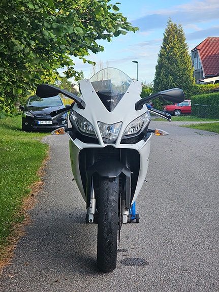 Aprilia RS4 125 9 of 14