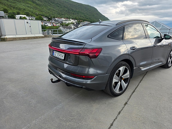 Audi e-tron Sportback 5 of 5