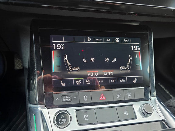 Audi e-tron Sportback 14 of 25