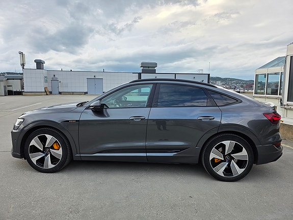Audi e-tron Sportback 8 of 25