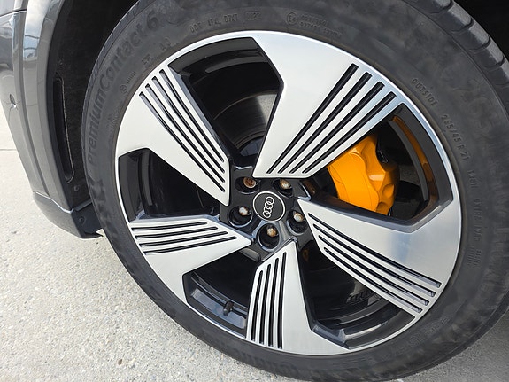 Audi e-tron Sportback 9 of 25