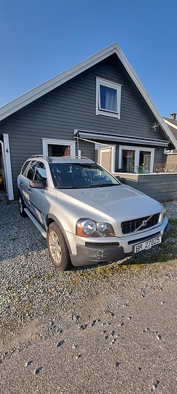 Volvo XC90 4 of 5