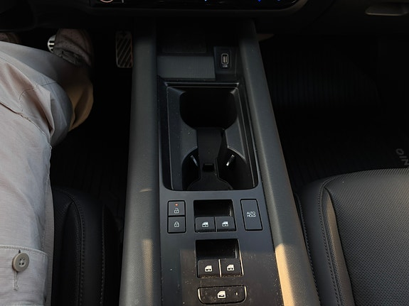 Hyundai Ioniq 6 11 of 16