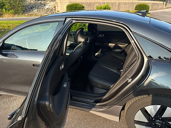 Hyundai Ioniq 6 13 of 16