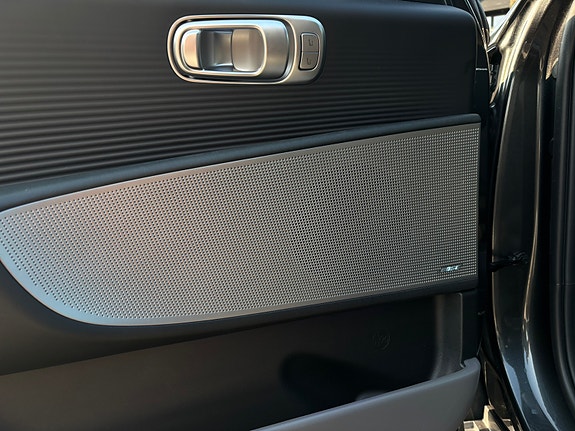 Hyundai Ioniq 6 9 of 16