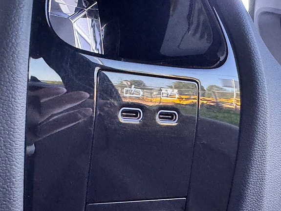 BMW iX 29 of 30
